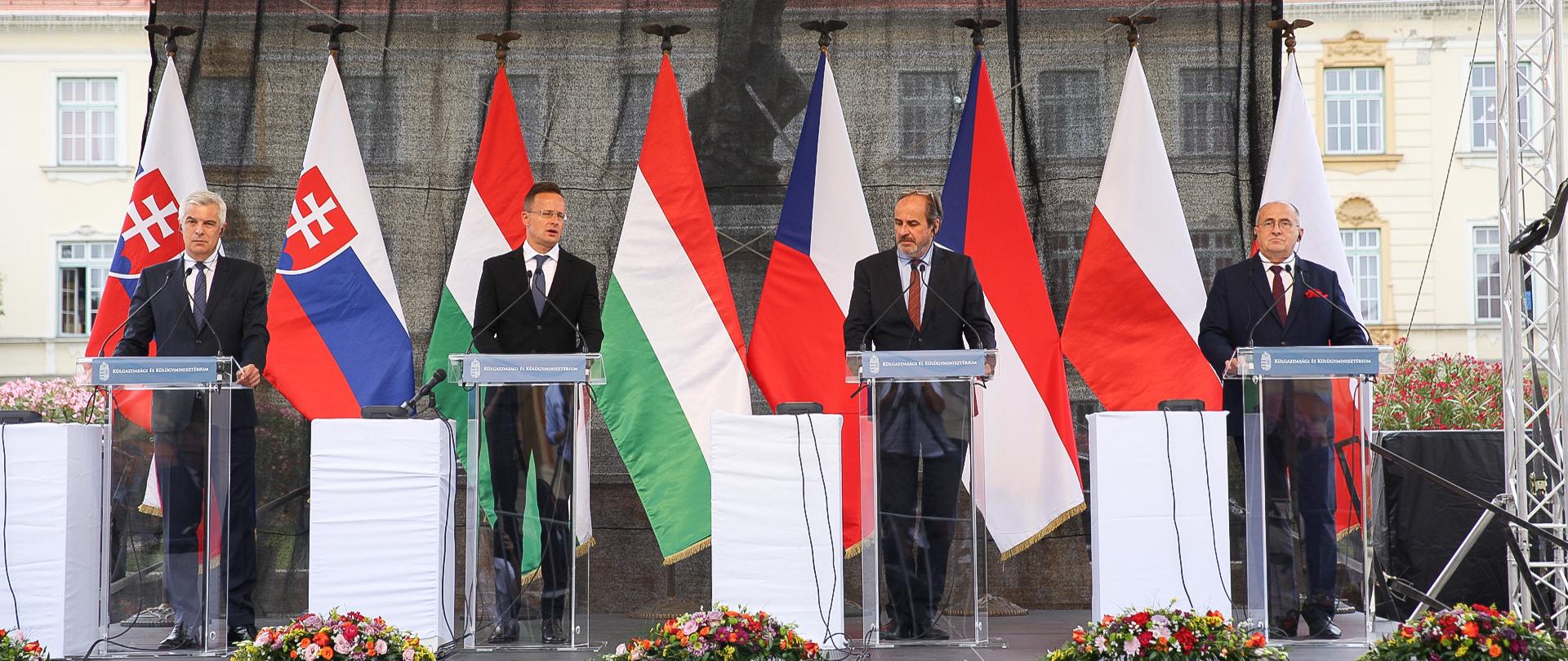 Minister Rau na pierwszym spotkaniu szefów dyplomacji V4 podczas węgierskiej prezydencji