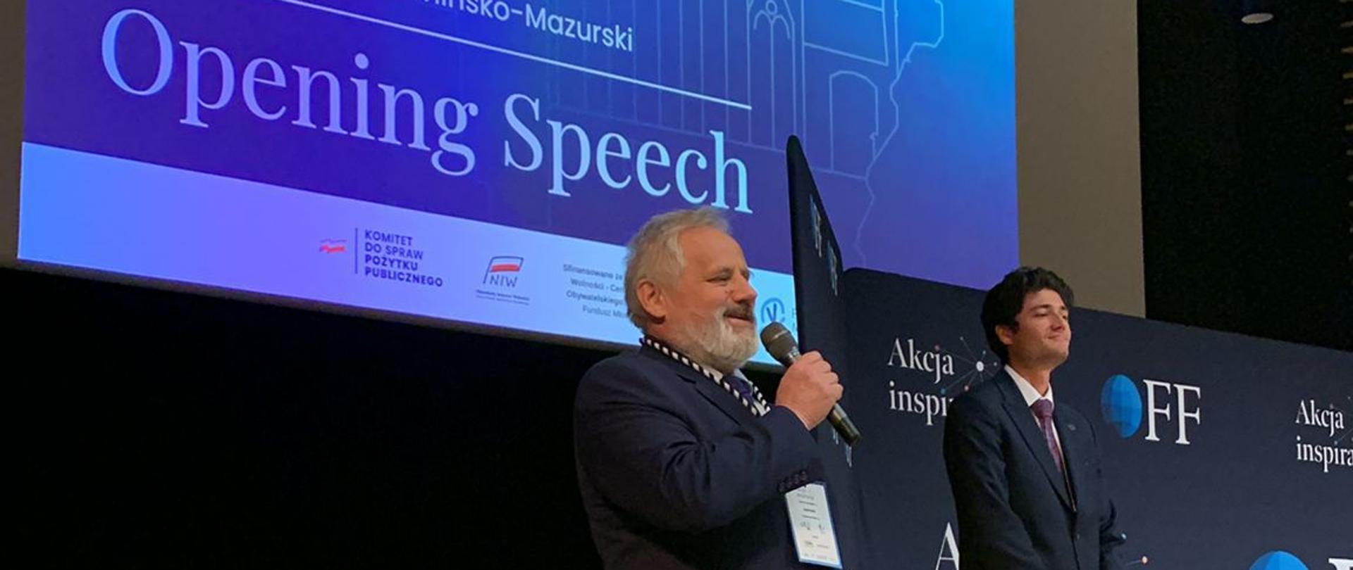 Wicewojewoda Zbigniew Szczypiński na spotkaniu młodzieży w ramach inicjatywy „Akcja Inspiracja”