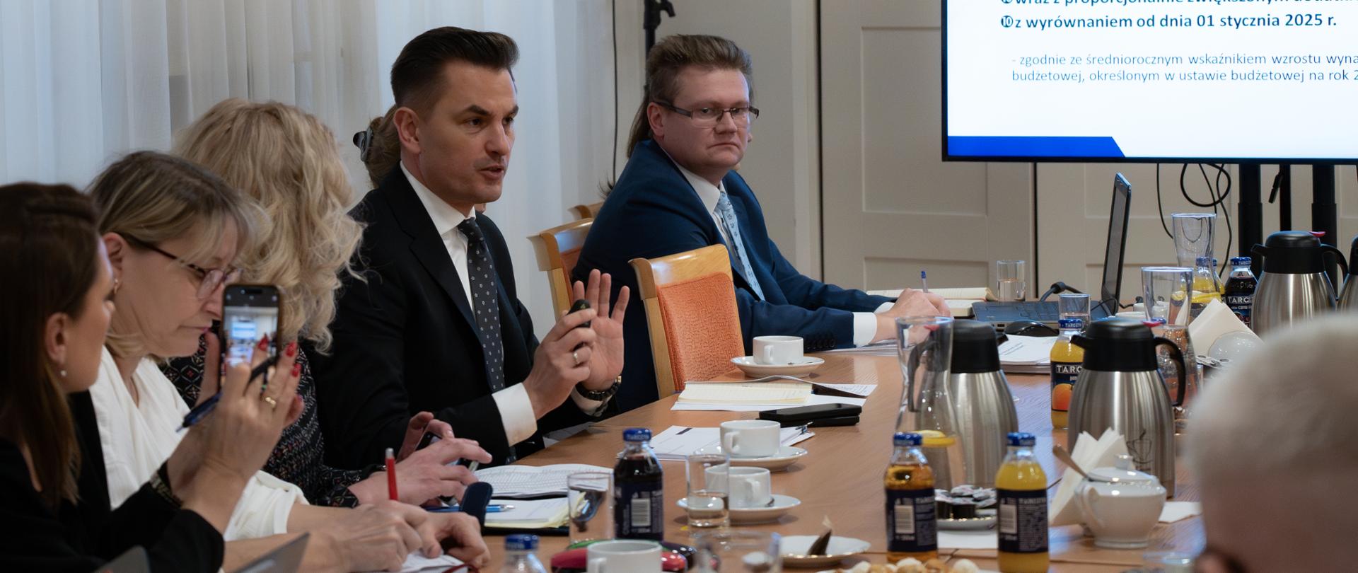 Podwyżki wynagrodzeń w sądach powszechnych