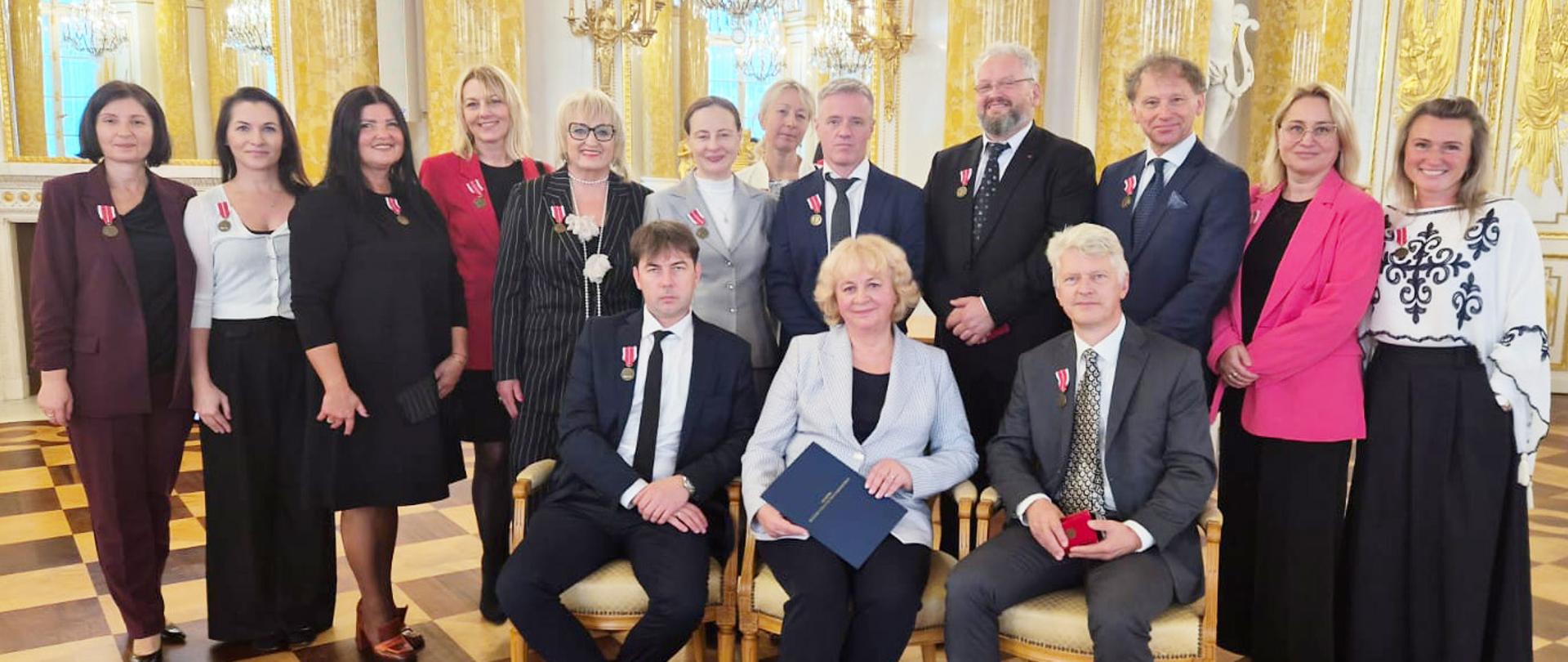 zdjęcie z rozdania nagród na Zamku Królewskim w Warszawie 