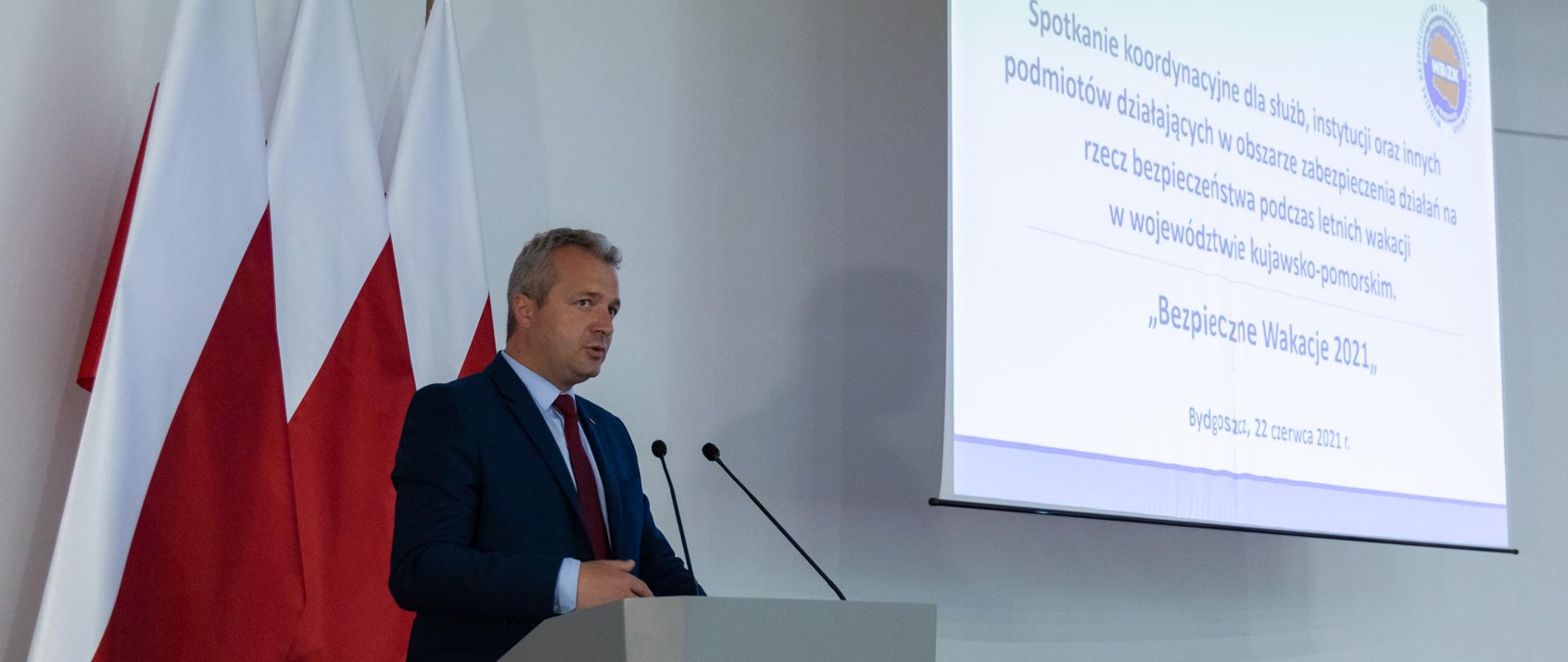 wojewoda mikołaj Bogdanowicz przy mównicy