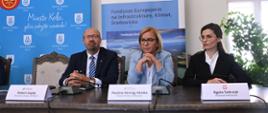 Na zdjęciu od lewej: Robert Gajda zastępca prezesa zarządu NFOŚiGW , Paulina Hennig-Kloska ministra Klimatu i Środowiska, Agata Sobczyk Wojewoda Wielkopolski