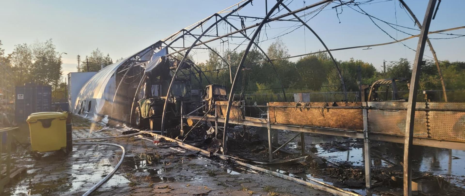Pożar namiotu warsztatowego.