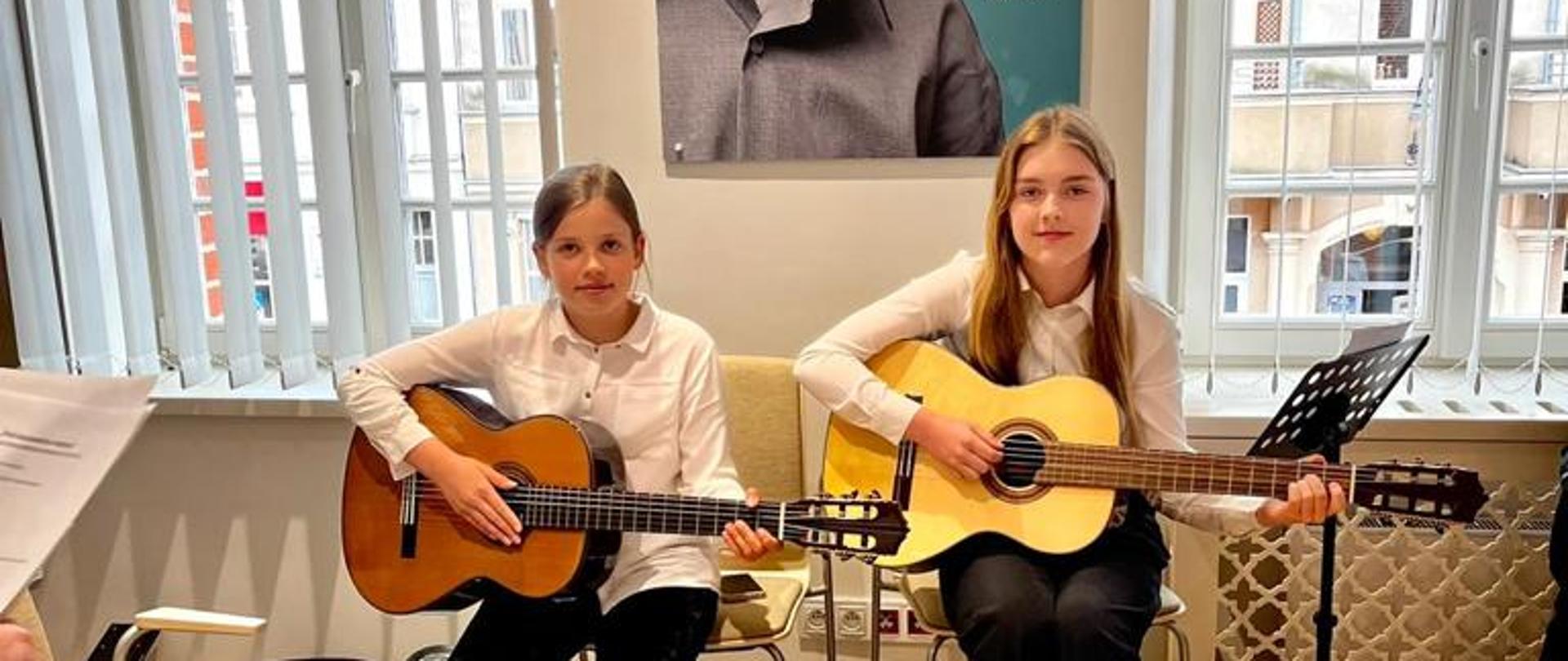 Julia Kajzer, Maja Kaczyńska fot. Anna Bukowska