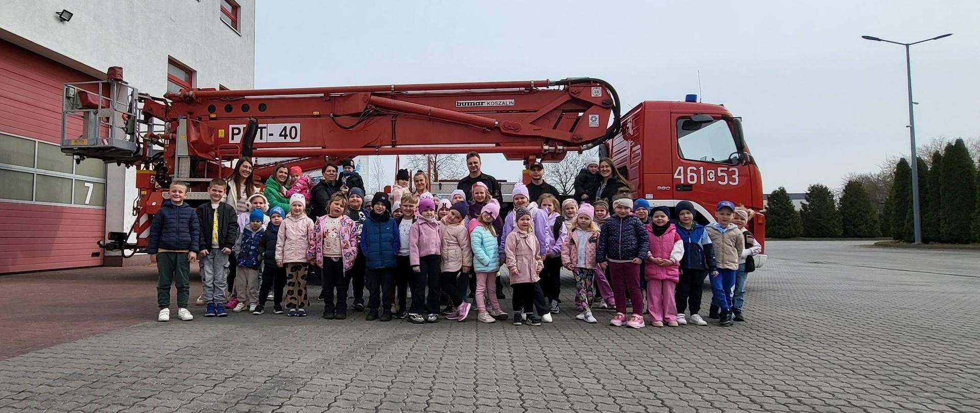 Wycieczka do Straż Pożarnej dzieci z Przedszkola Ziarenko w Kościelcu