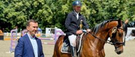 Wicewojewoda Mateusz Szauer na Ogólnopolskich zawodach jeździeckich w Trzy Podkowy 