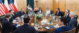 27.04.2025 - Spotkanie Premiera Donalda Tuska i przedstawicieli rządu RP z delegacją amerykańską, której przewodniczył Sekretarz Energii Stanów Zjednoczonych Chris Wrigh