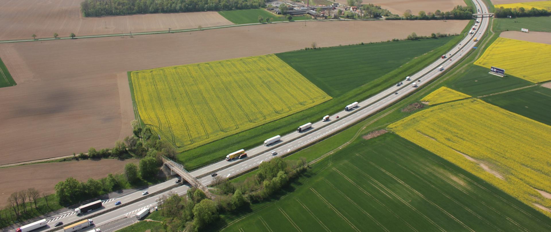Autostrada A4 z widokiem na Ślężę