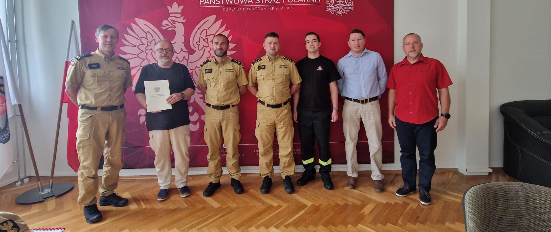 Spotkanie dotyczące zasad współpracy między Starostą Powiatowym w Miliczu a Komendą Powiatową Państwowej Straży Pożarnej.