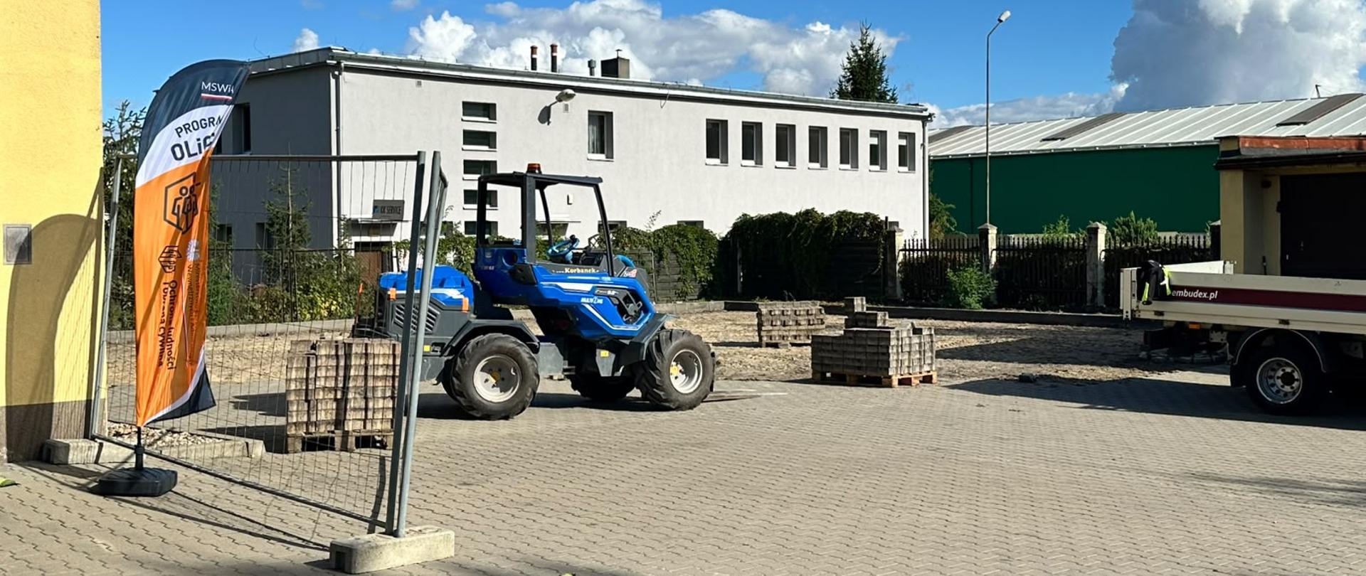 Na zdjęciu widać tern budowy hali 
