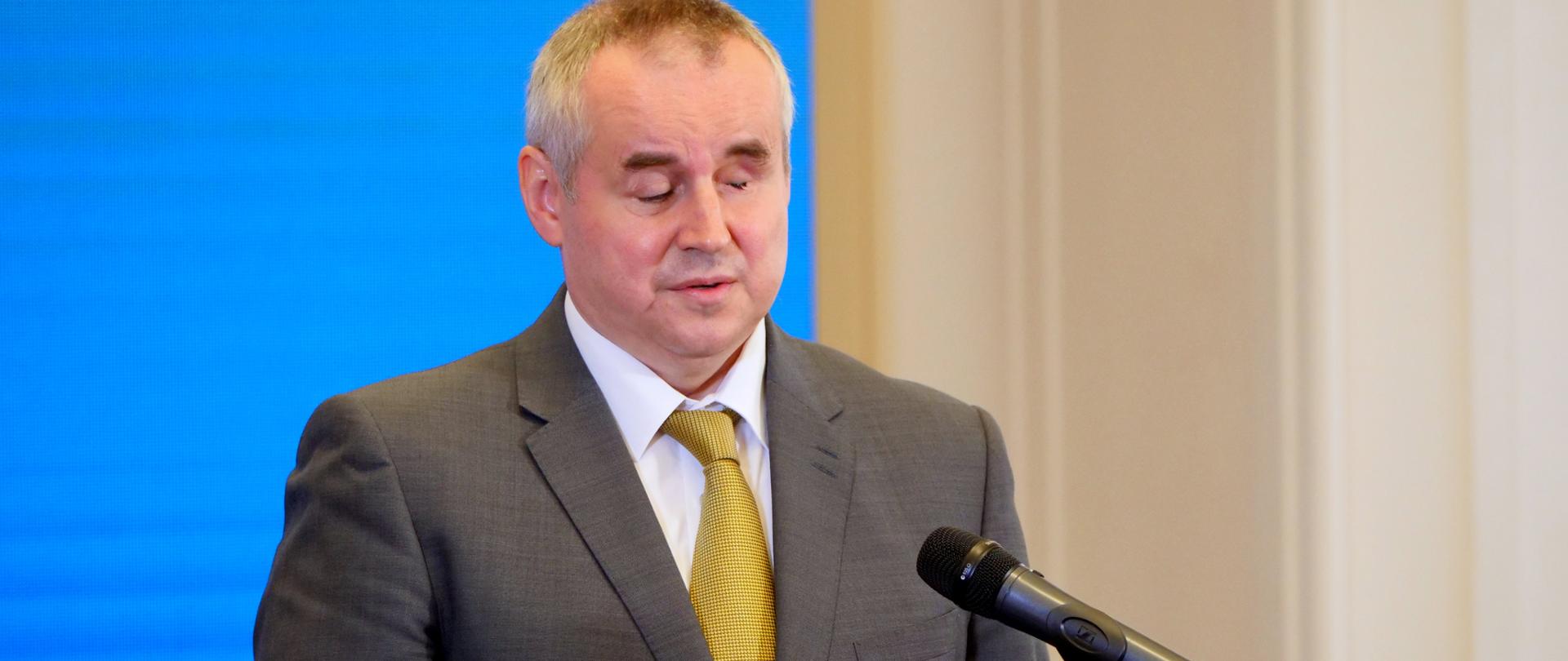 Briefing minister Wdówik