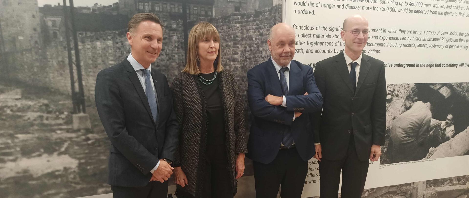 Wystawa Ważniejsze niż życie. Podziemne archiwum getta warszawskiego