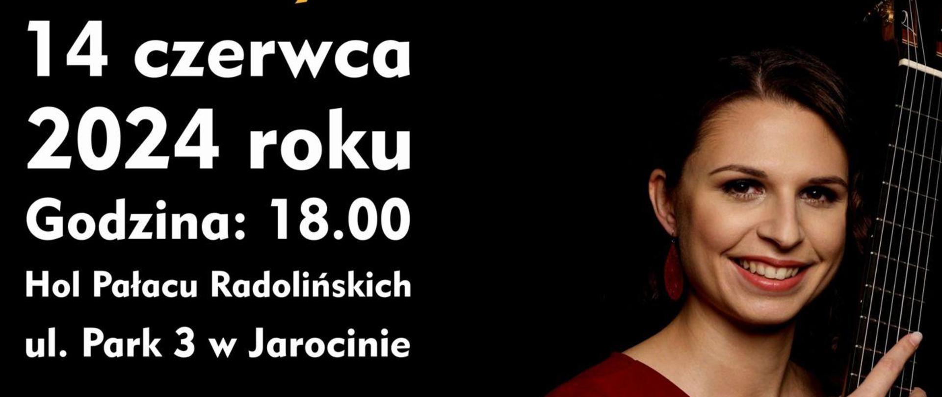 Plakat przedstawia zapowiedź koncertu finałowego warsztatów gitarowych organizowanych w szkole. W tle plakatu zdjęcia mężczyzny i kobiety trzymających gitary.