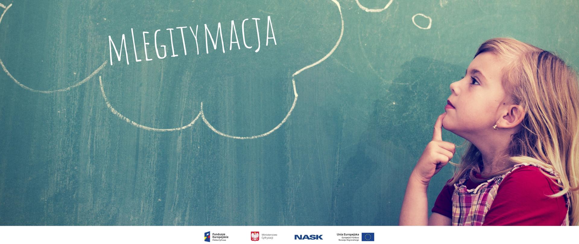 mLegitymacja szkolna - dziewczynka spogląda na szkolną tablicę z napisem "mLegitymacja"