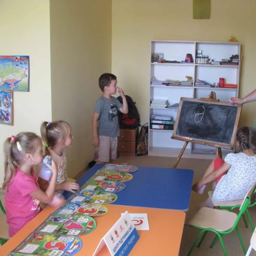 Zajęcia dla dzieci w Centrum Wsparcia Rodziny fot. Caritas Polska