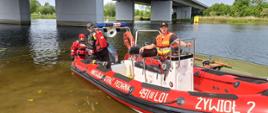 Strażackie ćwiczenia na wodzie
