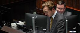 In the photo, Deputy Minister Jan Szyszko speaks from the parliamentary rostrum