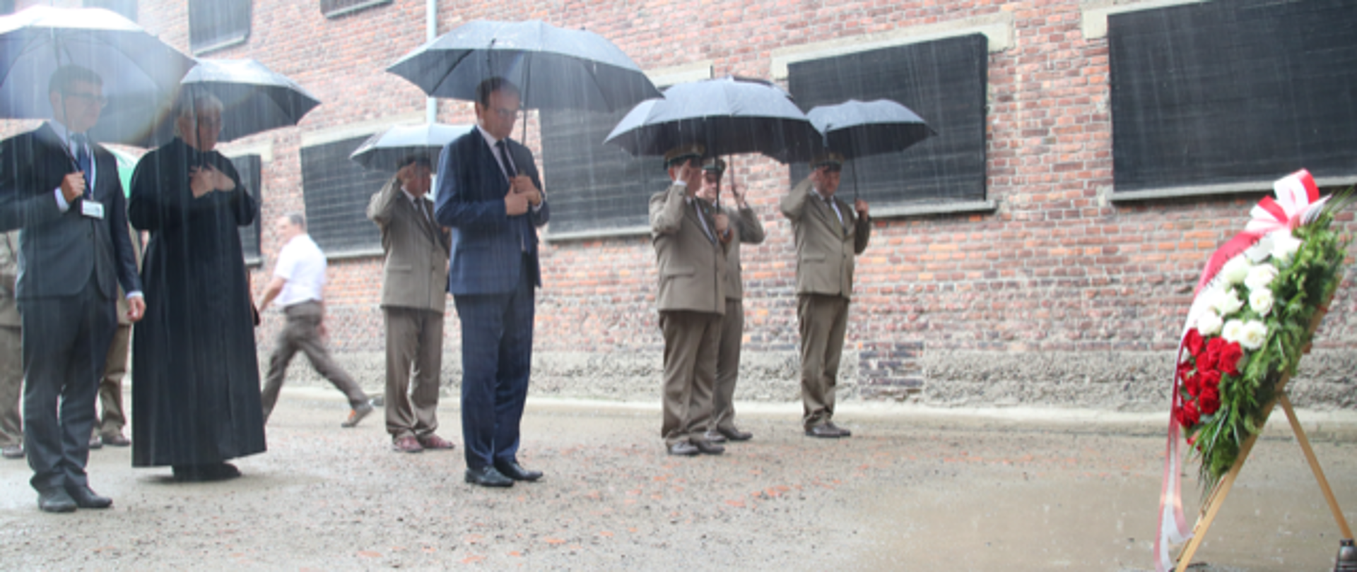 wiceminister Edward Siarka podczas konferencji zorganizowanej w ramach Narodowego Dnia Pamięci Ofiar Niemieckich Nazistowskich Obozów Koncentracyjnych i Obozów Zagłady