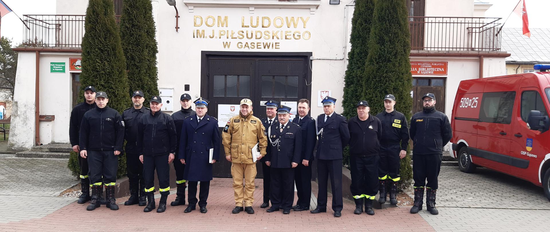Wizyta Mazowieckiego Komendanta Wojewódzkiego PSP u makowskich strażaków