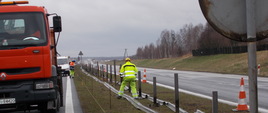 Montaż barier ochronnych na odc. A1