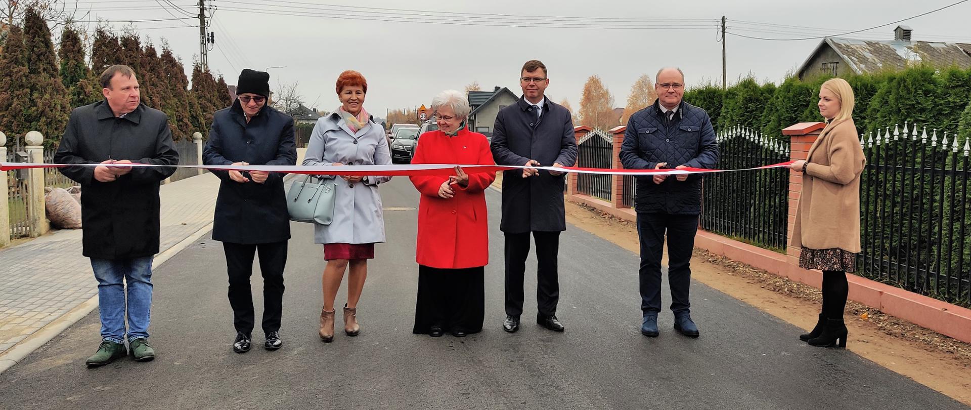 droga, ludzie, wstęga