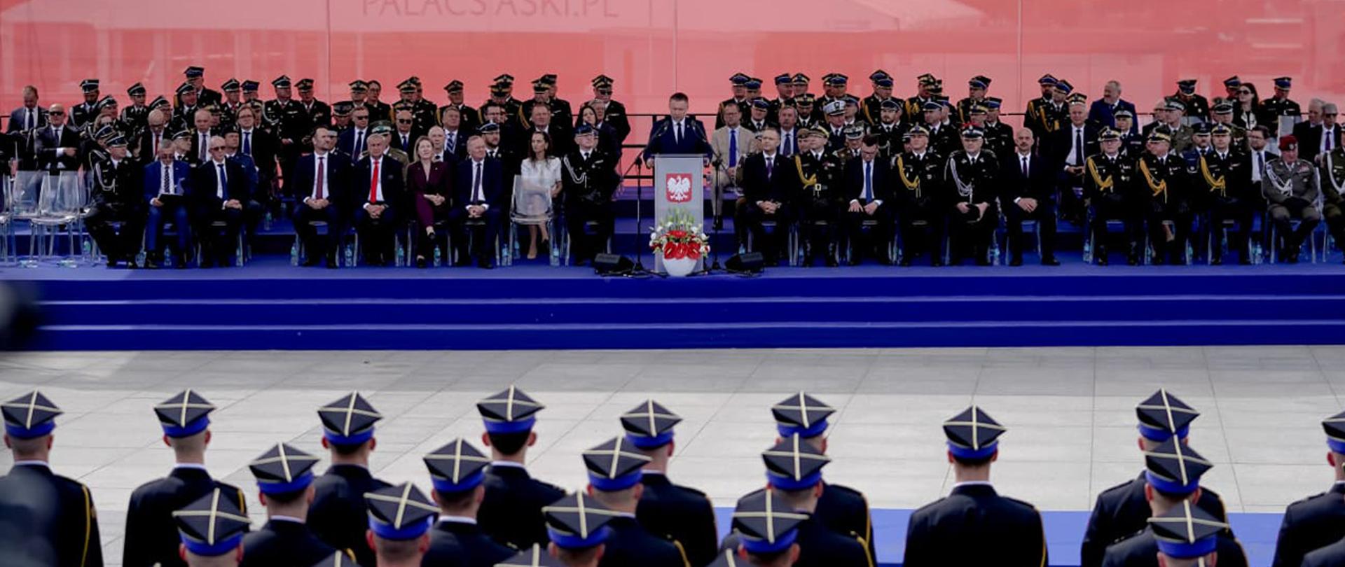 Na zdjęciu widać uczestników uroczystości