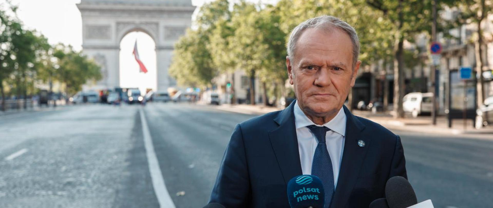 Premier Donald Tusk na spotkaniu liderów państw Koalicji Chętnych w Paryżu