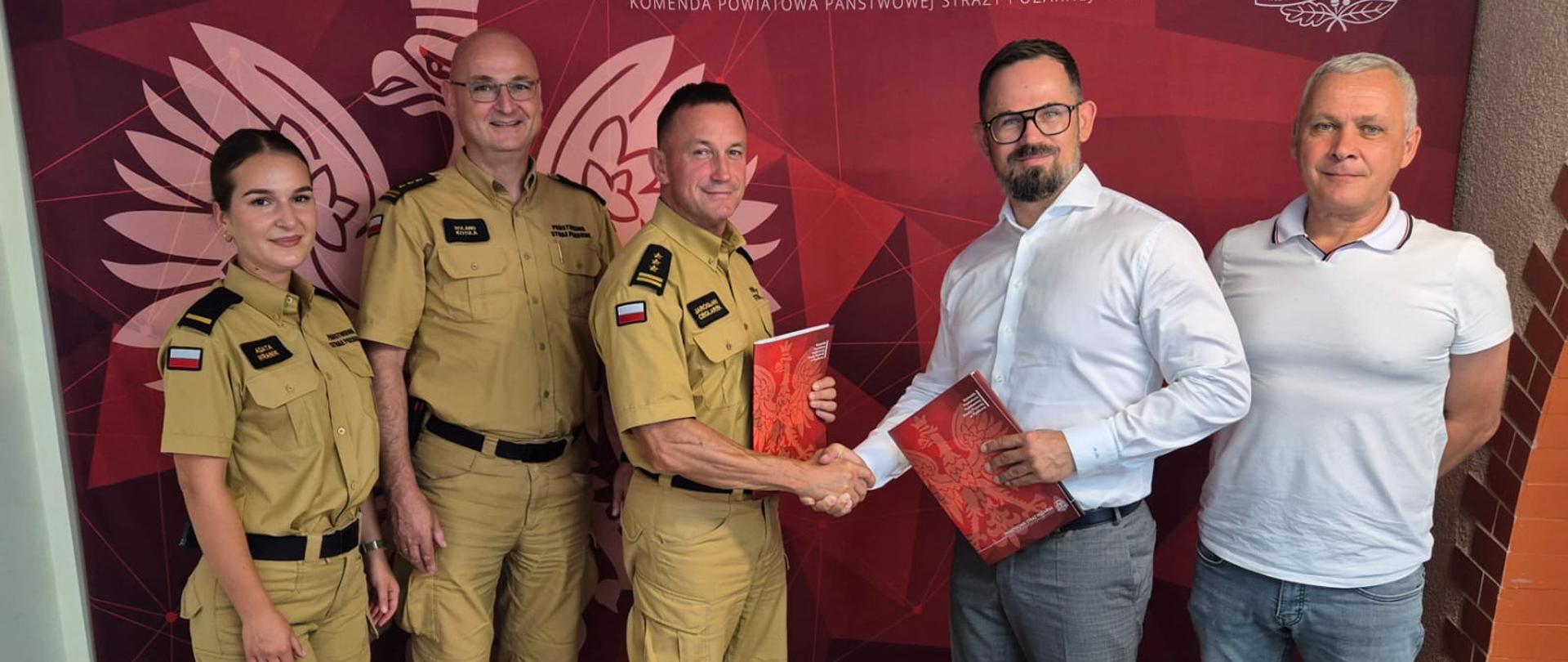 Podpisanie umowy na kolejny etap budowy nowej Komendy Powiatowej Państwowej Straży Pożarnej w Raciborzu