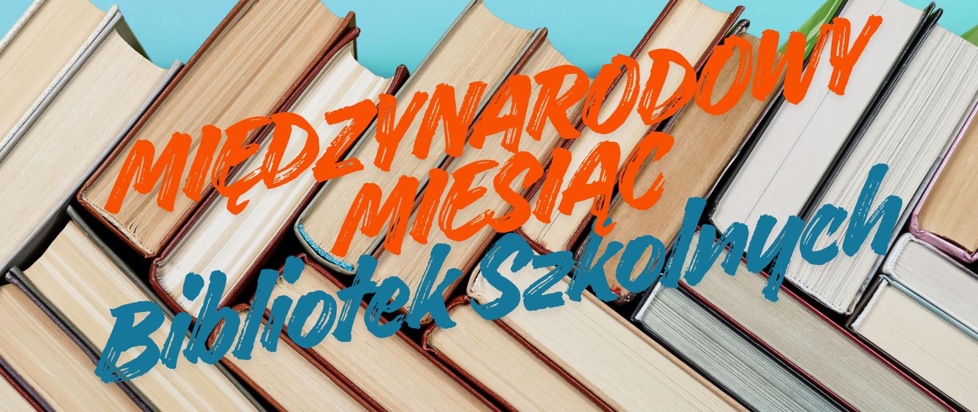 W szkolnej bibliotece  uczniowie uczestniczą w konkursie