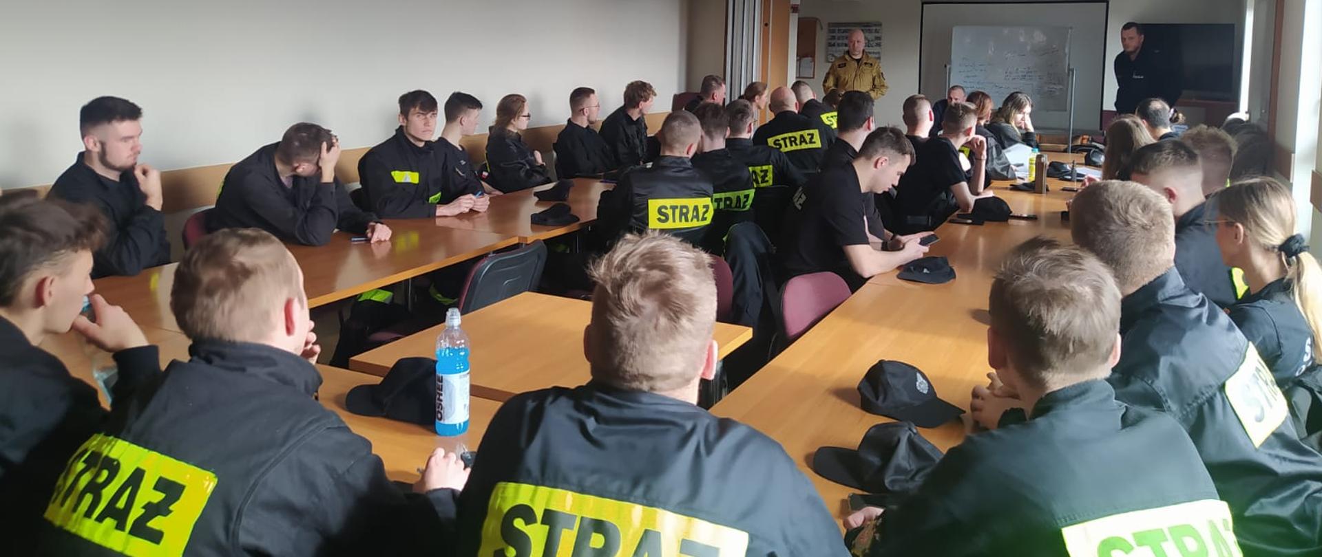 Zajęcia szkoleniowe z kierowania ruchem drogowym