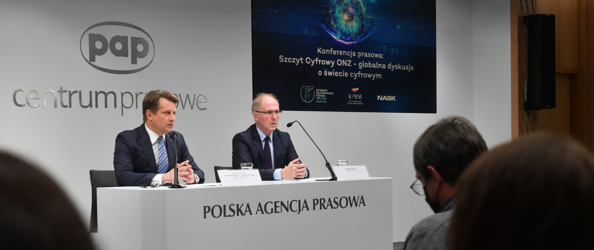 Krzysztof Szubert i Wojciech Pawlak podczas konferencji prasowej.