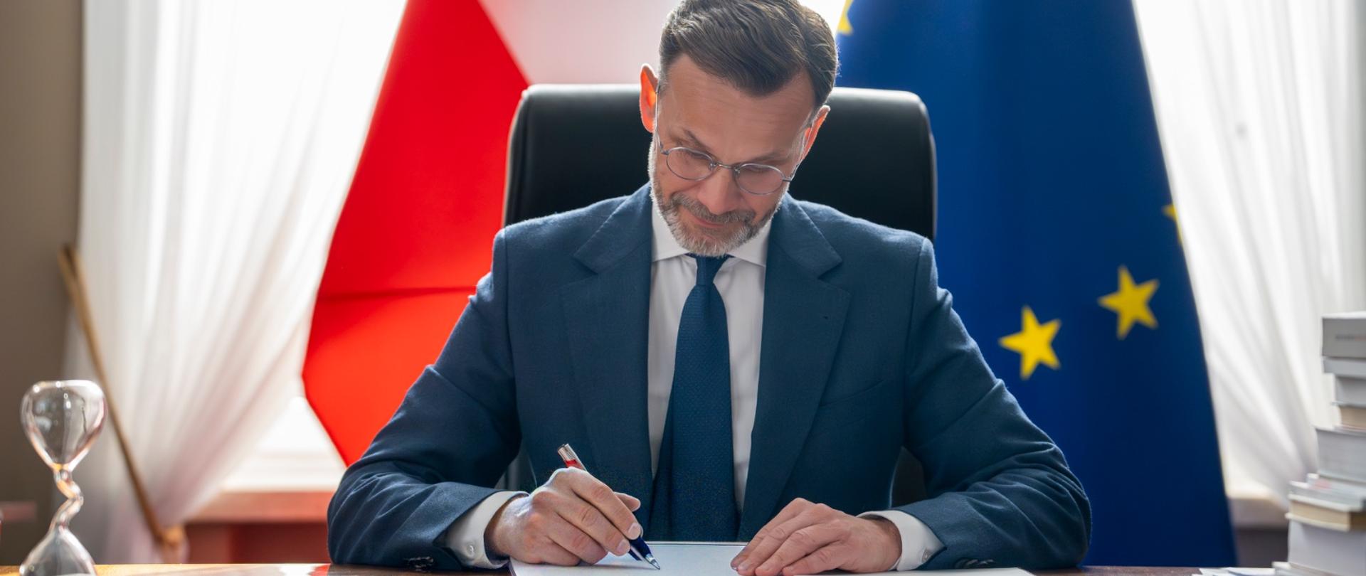 Centrum Opiekuńczo-Mieszkalne w Daniłowie Dużym z dofinansowaniem na kolejny rok - decyzję podpisał wojewoda podlaski