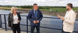 Wizyta robocza Wiceministra Infrastruktury Przemysława Koperskiego i Poseł na Sejm Gabrieli Lenartowicz na zbiorniku Racibórz Dolny 