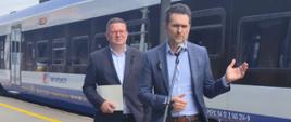 Briefing prasowy z udziałem wiceministrów infrastruktury Piotra Malepszaka i Przemysława Koperskiego w związku z uruchomieniem pociągów Bielsko-Biała - Kraków.
