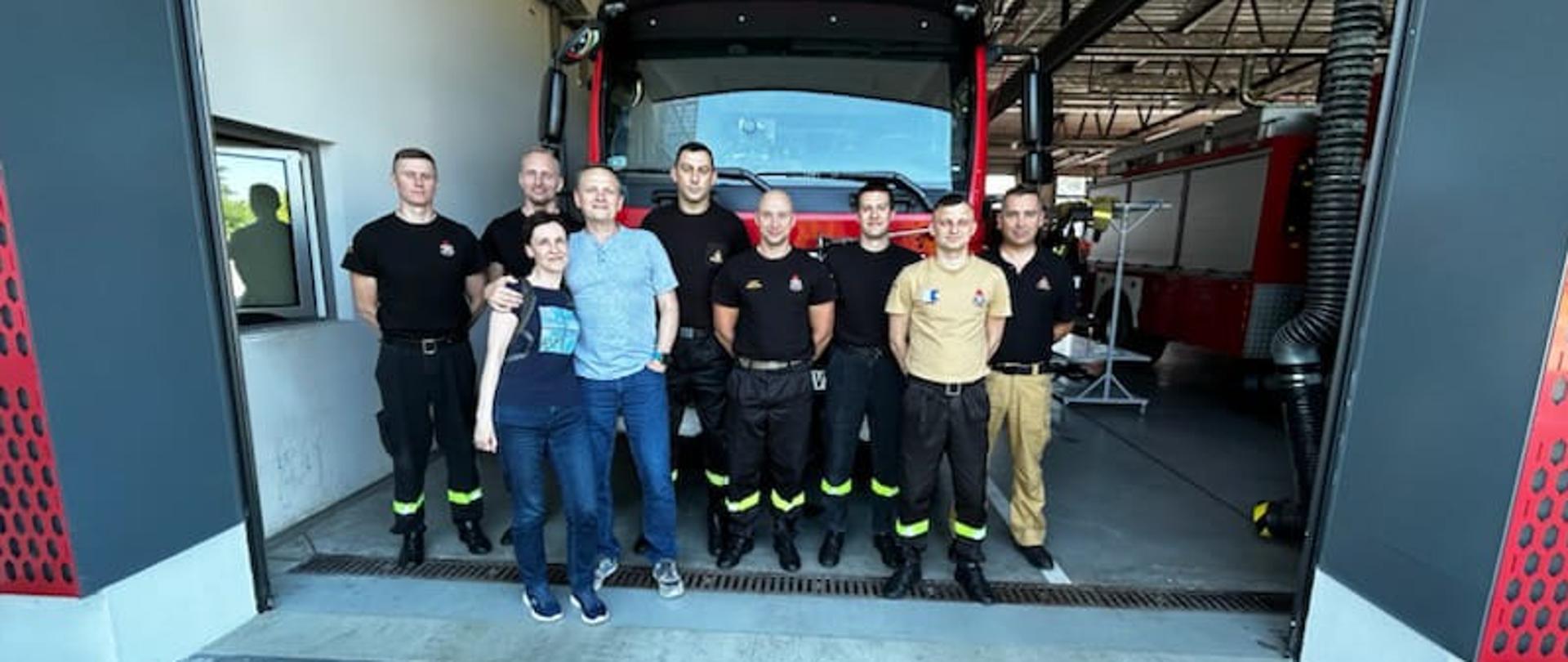 Podziękowanie dla strażaków od mieszkańców Kędzierzyna po uratowanym domu