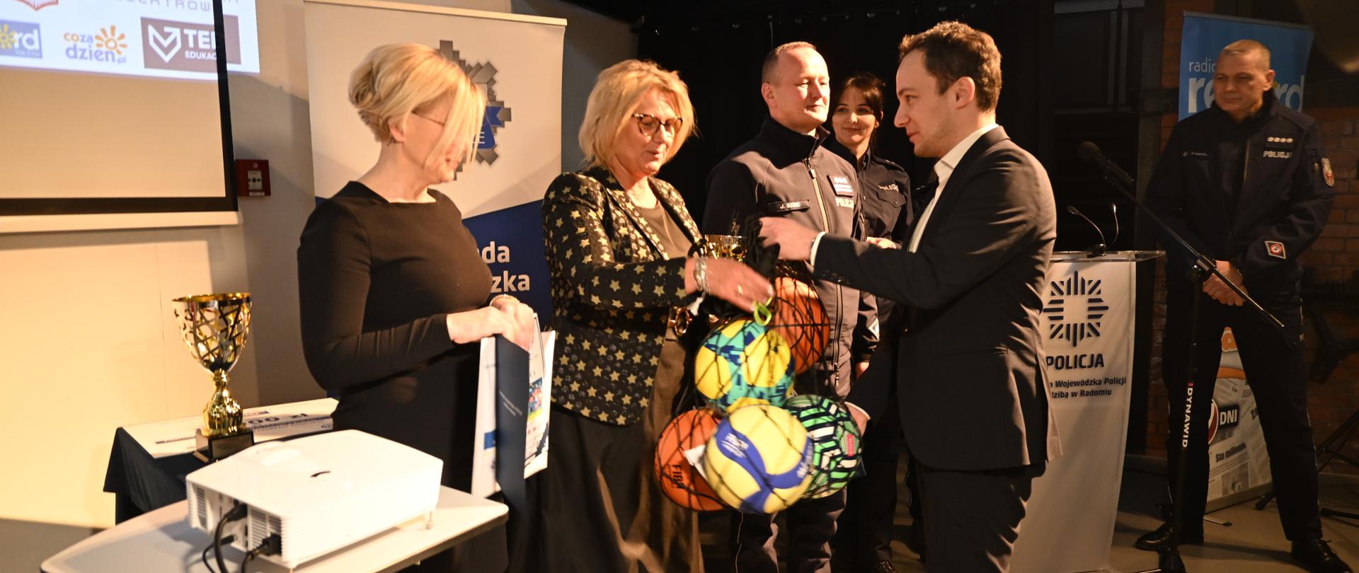 Gala finałowa wojewódzkiego etapu ogólnopolskiego konkursu „Odblaskowa szkoła”