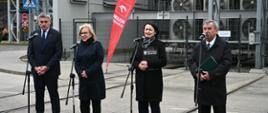 Na zdjęciu od lewej strony: Andrzej Gajewski, prezes zarządu ORLEN Termika, Paulina Hennig-Kloska, ministra Klimatu i Środowiska, Dorota Zawadzka-Stępniak, prezes zarządu NFOŚiGW, Józef Matysiak, zastępca prezesa zarządu NFOŚiGW.