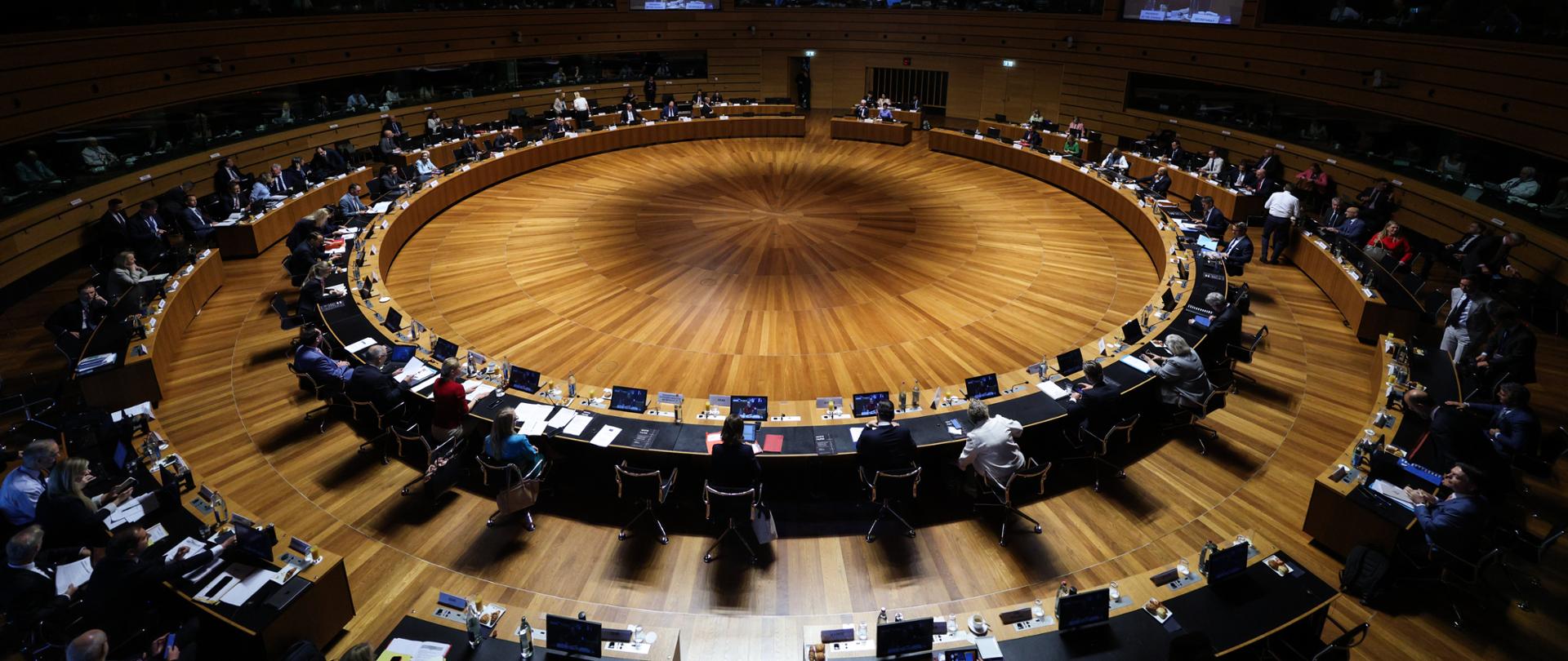 Minister of Foreign Affairs Radosław Sikorski at FAC