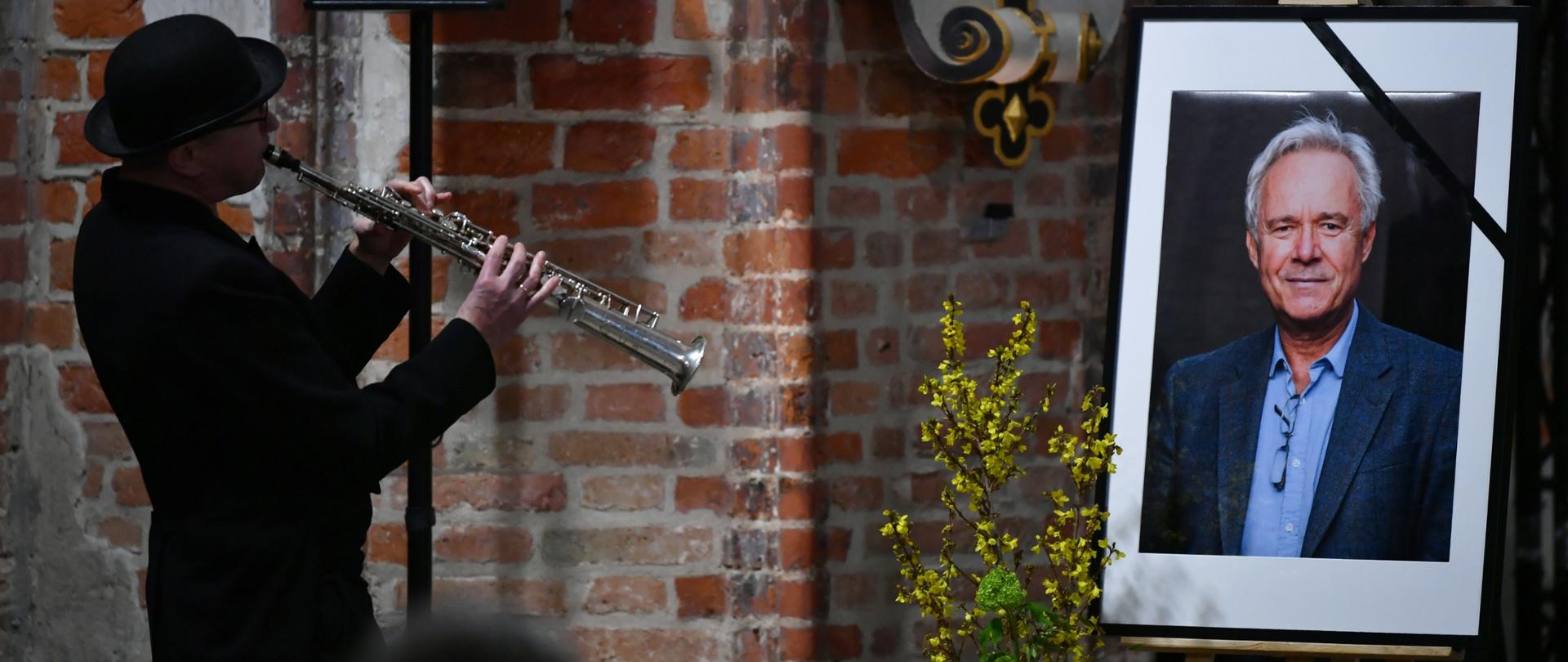 Pożegnanie prof. Jerzego Limona fot. PAP/Adam Warżawa