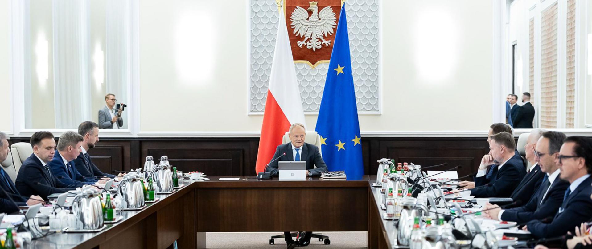 GŁÓWNE