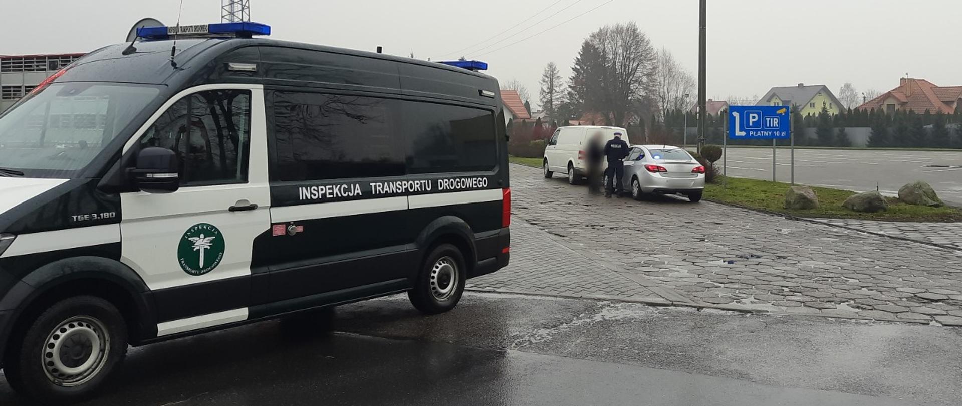 Miejsce zatrzymania do kontroli kierującego busem bez uprawnień przez patrol mazowieckiej Inspekcji Transportu Drogowego.