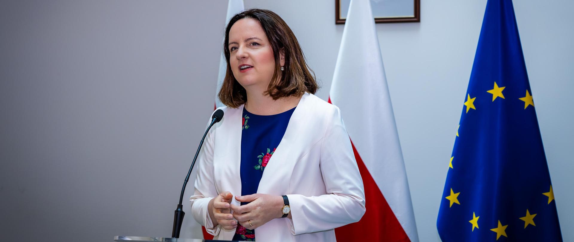 On the occasion of Poland's 20th anniversary in the European Union, on the initiative of Deputy Minister Anna Radwan-Röhrenschef, a European Breakfast was held.