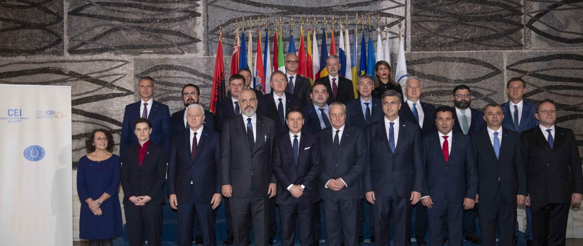 30 lat współpracy w ramach Inicjatywy Środkowoeuropejskiej