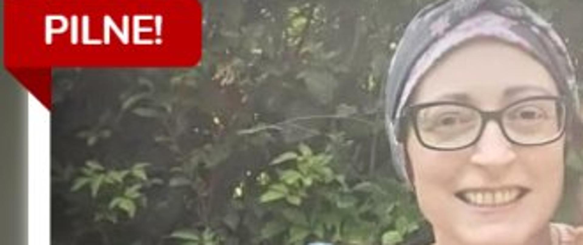 Zdjęcie przedstawia żonę strażaka z dziećmi 