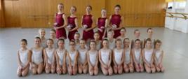 wiosna 2019, dyplomantki Kamila Pisarska, Kasia Wojtasik, Julia Cerba, Mariia Nechosa, Laura Karczmarzyk podczas ostatniej lekcji tańca klasycznego z uczniami klasy I
