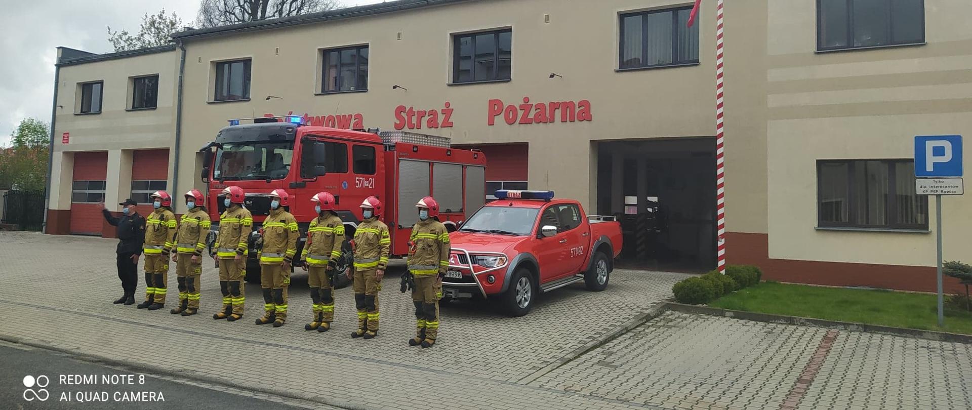Strażacy oddali hołd zabitemu policjantowi