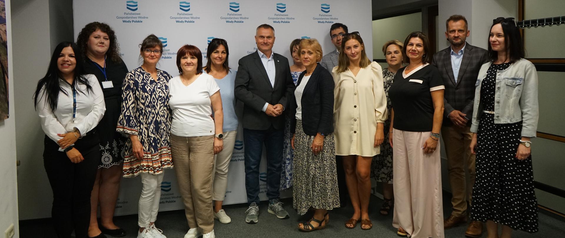 Wręczenie certyfikatów szkoły przyjaznej wodzie w programie Aktywni Błękitni w roku szkolnym 2024/2025