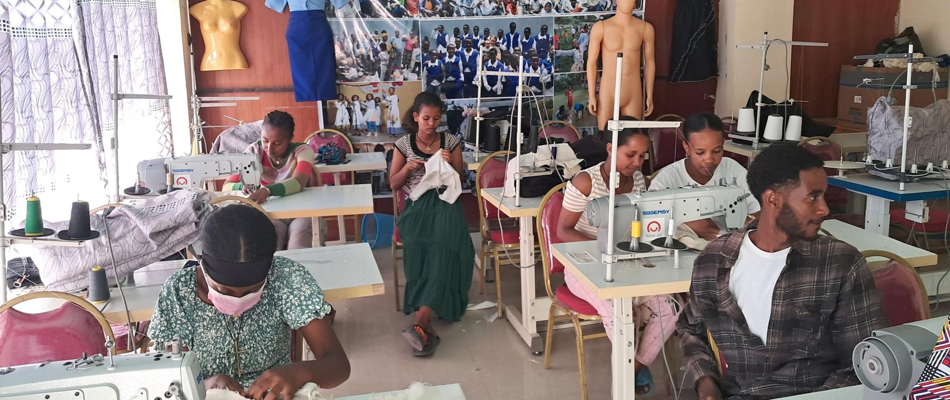 Warsztat krawiecki w Etopii