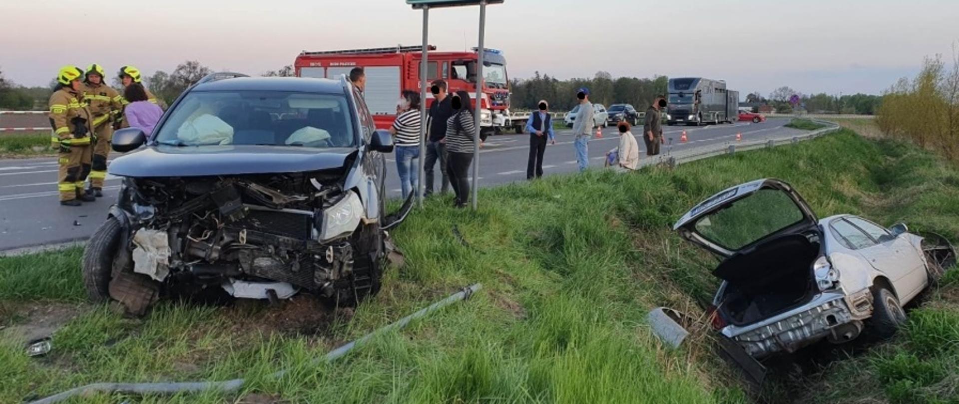 Zdarzenie drogowe na trakcie św. Jana Pawła II w Szymanowie