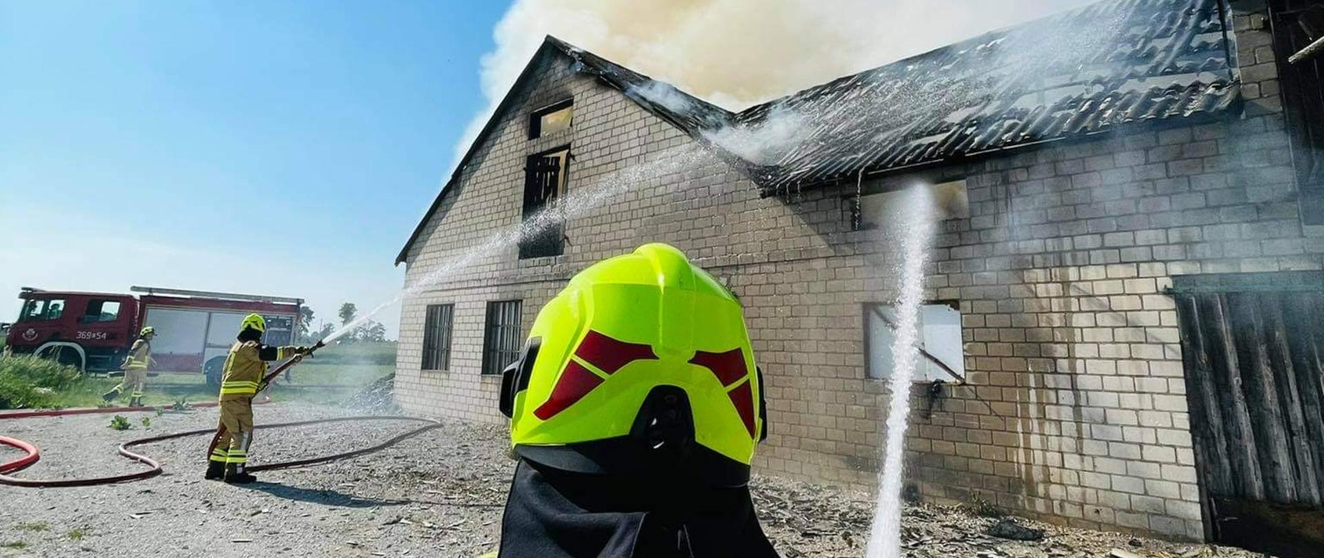 Pożar budynku gospodarczego w m. Jaranówek, gm. Brześć Kujawski